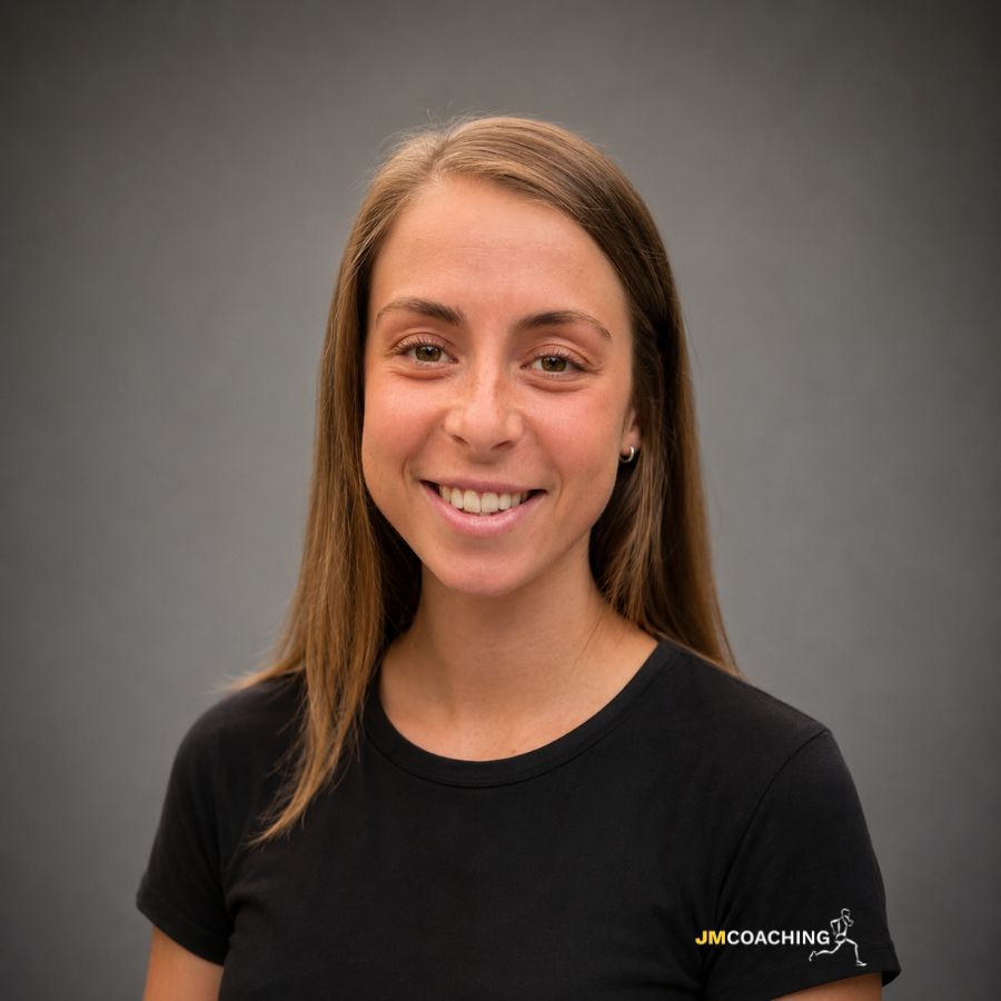 Mollie Williams, running coach and physiotherapist at JM Coaching, specialist in injury management and female athlete development