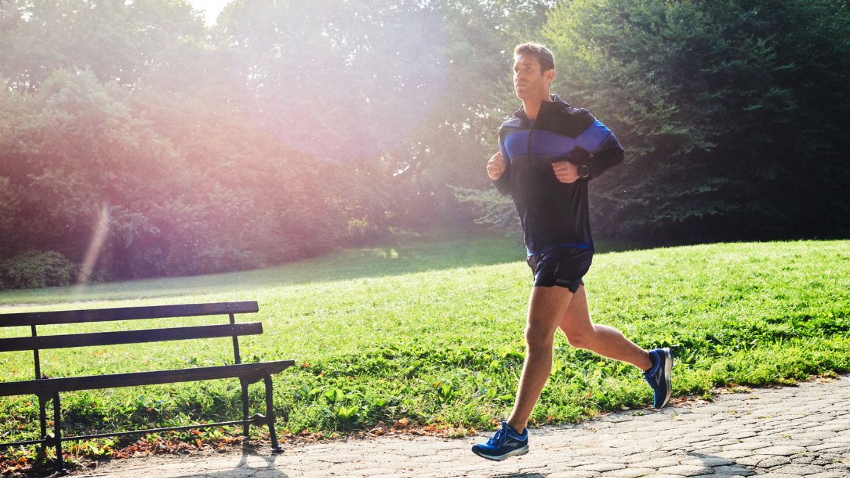 Heat Training for Runners: Benefits and How to Do It Right